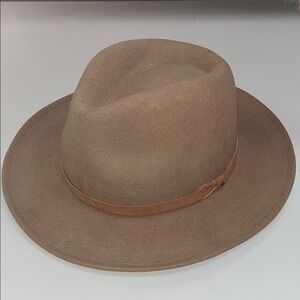 Stylish Tan Fedora Hat size XL / 100% wool